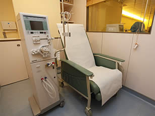 An individual treatment room is available for patients prone to infection.